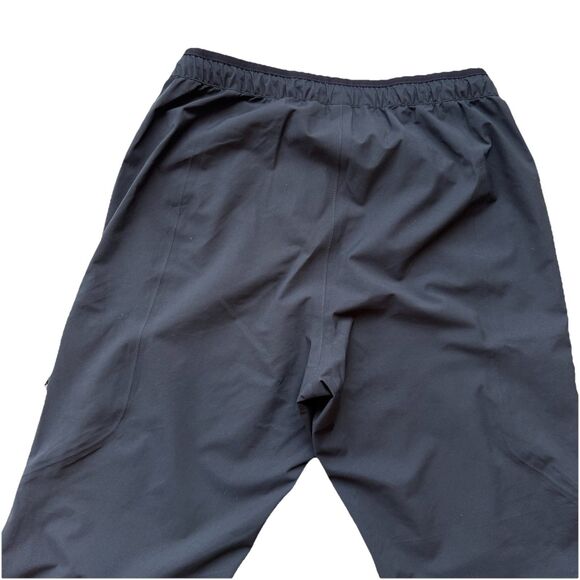 Mountain Hardwear Women’s Small Short Black Stretch Ozonic Pants Waterproof - Picture 11 of 16